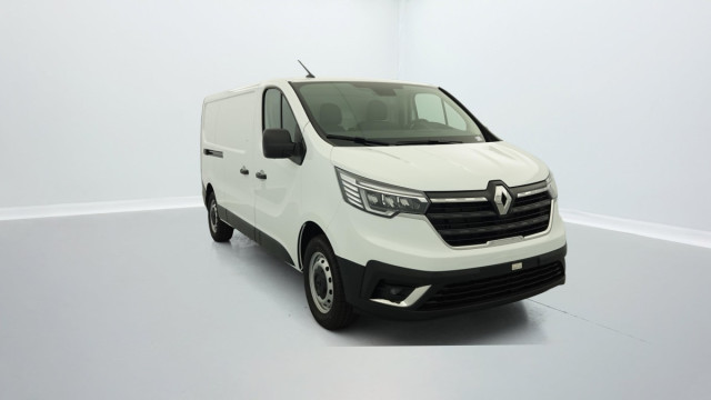 RENAULT TRAFIC L2H1 3T BLUE DCI 130 GSR2 ADVANCE