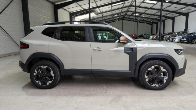 DACIA DUSTER HYBRID 140 4X2 EXTREME + PACK COLD