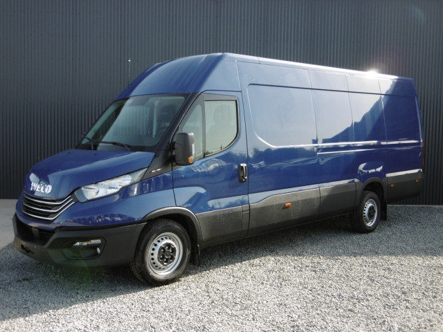 IVECO DAILY FOURGON 35S18 EMPATTEMENT 4100L H2 180 TD