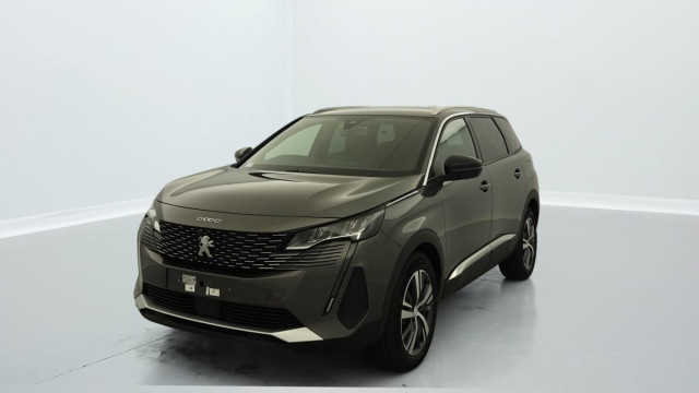 PEUGEOT 5008 Hybrid 136 e-DCS6 Allure Pack