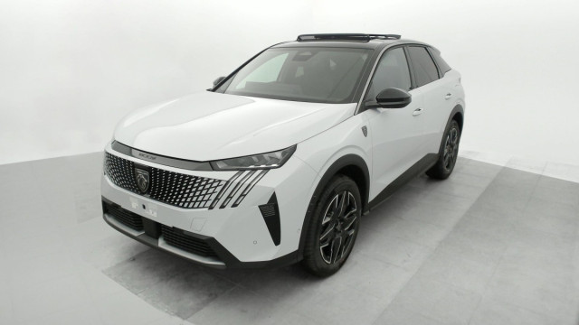 PEUGEOT 3008  HYBRID 136 E-DCS6 GT