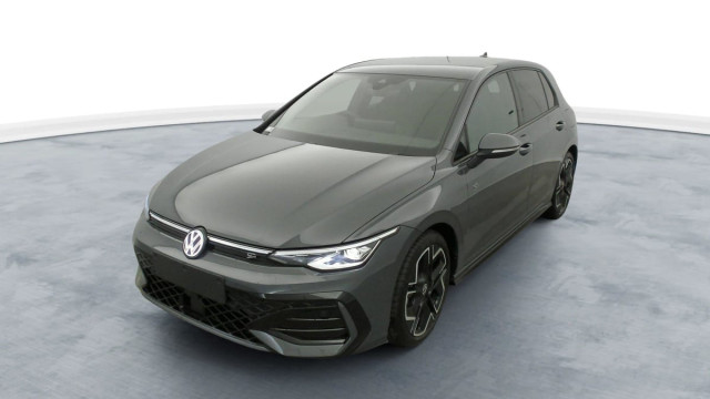 VOLKSWAGEN GOLF 2.0 TDI 150 DSG7 R-Line