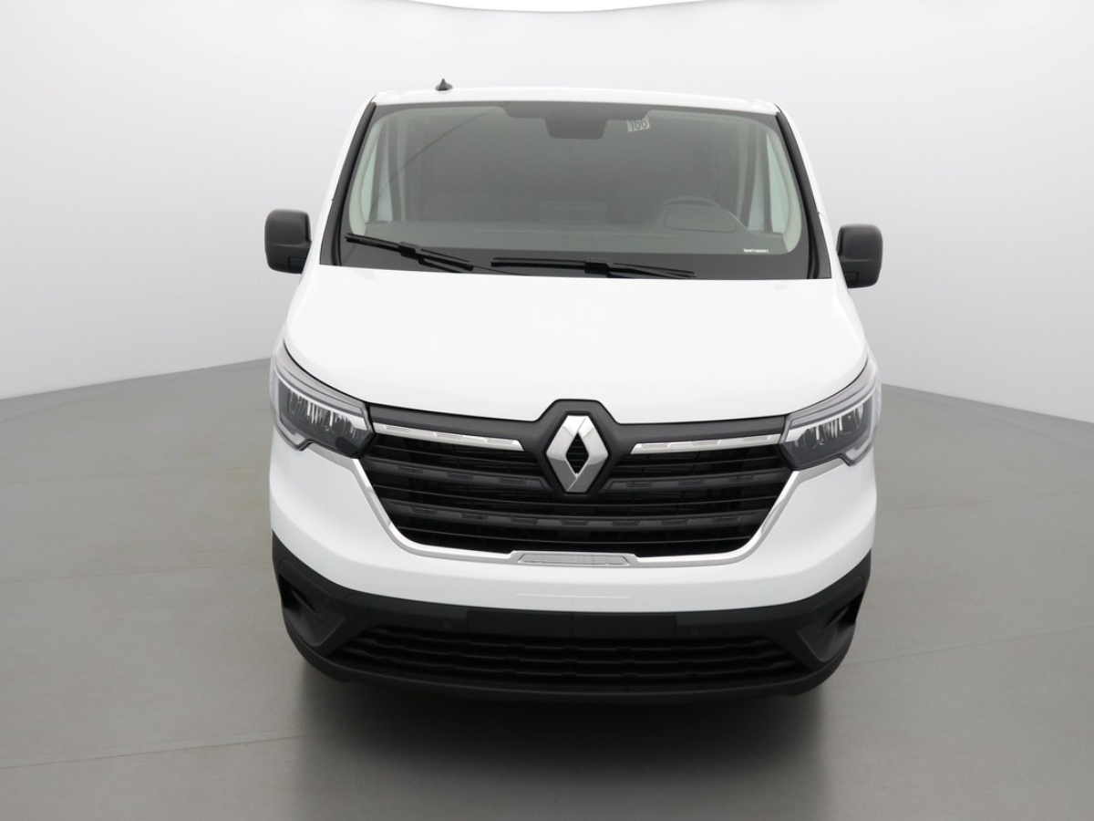 Annonce VU RENAULT TRAFIC 3 PHASE 3 FOURGON L2H1 CONFORT 130 BLUE